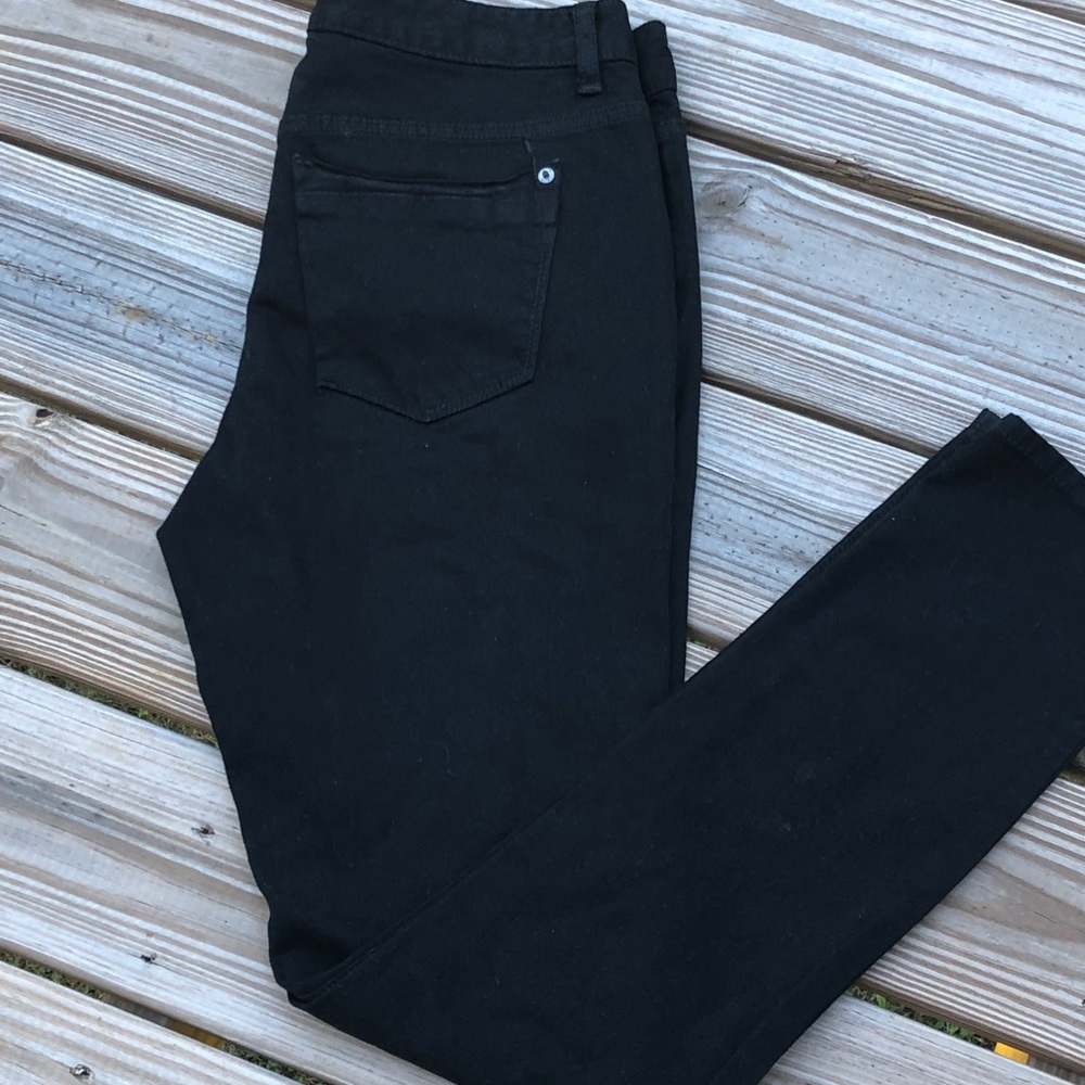EUC Women’s black Skinny Leg Jeans